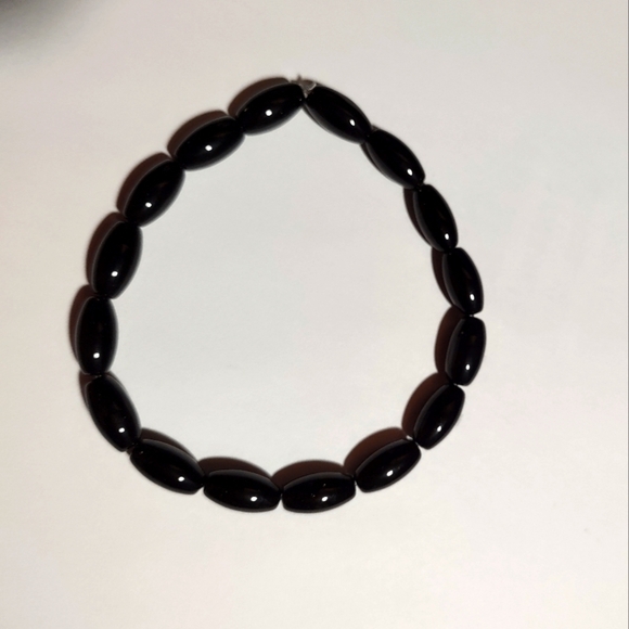 Beautiful Onyx Gemstone Bracelet - Picture 1 of 2
